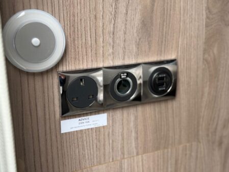 2025 Swift Voyager 584 Auto