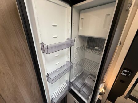 2025 Swift Voyager 584 Auto