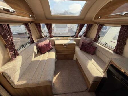 2020 Swift Challenger X880
inc Mover