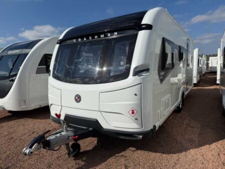 2023 Coachman VIP 520