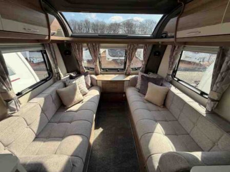 2023 Coachman VIP 520