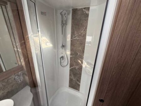2023 Coachman VIP 520