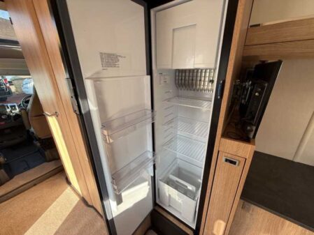 2022 Auto-Trail TRACKER RL