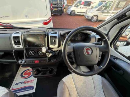 2022 Auto-Trail TRACKER RL