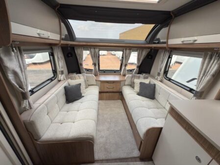 2019 Coachman Laser 675