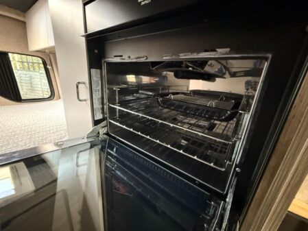 2019 VW Crafter Adventure King Black Edition