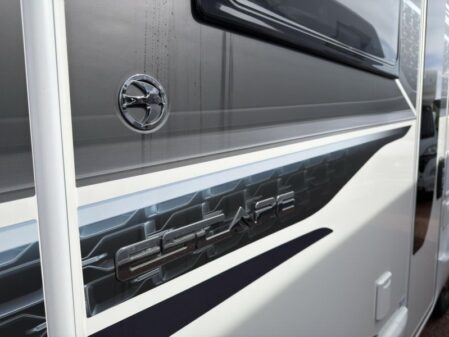 2025 Swift Escape 640