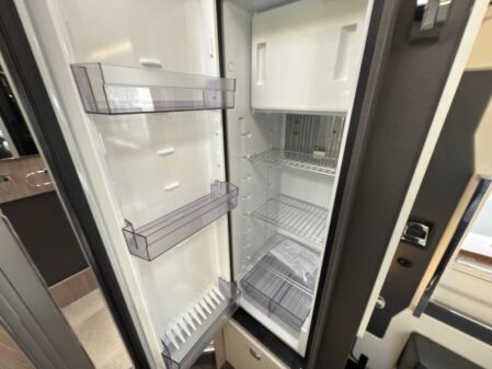 2025 Swift Escape 640