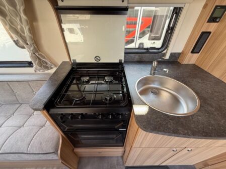 2023 Bailey Phoenix 420