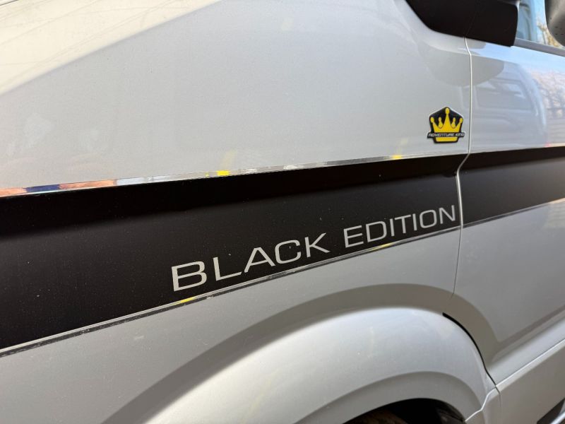 2019 VW Crafter Adventure King Black Edition