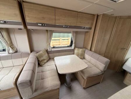 2017 Elddis Avante 840
