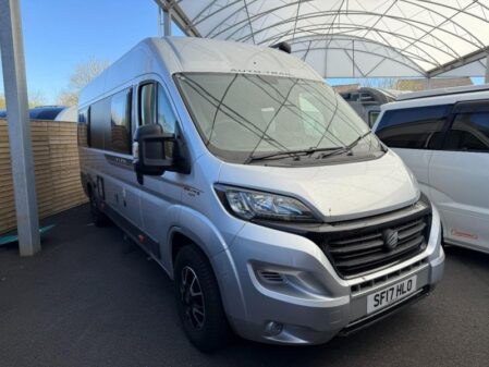 2017 Auto-Trail V-line  SE 636
