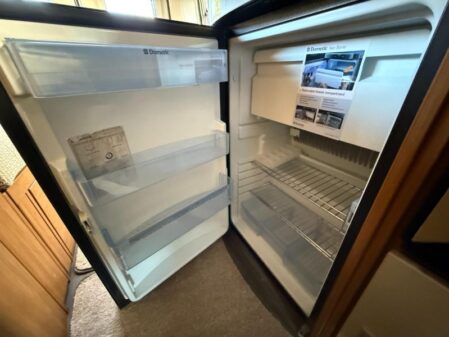 2017 Auto-Trail V-line  SE 636
