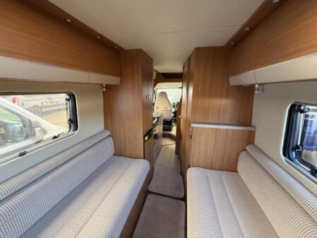 2017 Auto-Trail V-line  SE 636