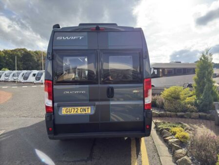 2022 Swift Select 122 Auto