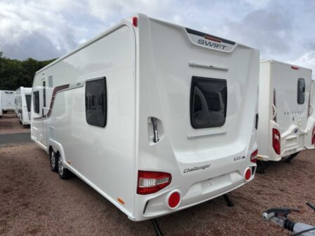2017 Swift Challenger LUX 635