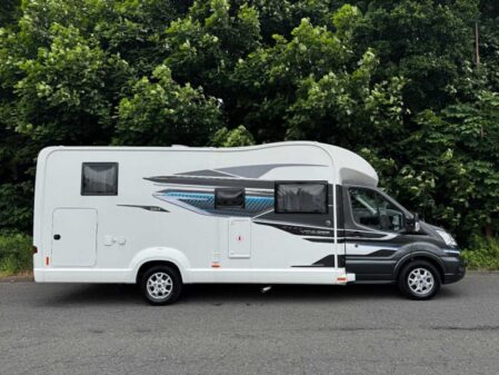 2023 Swift Voyager 584