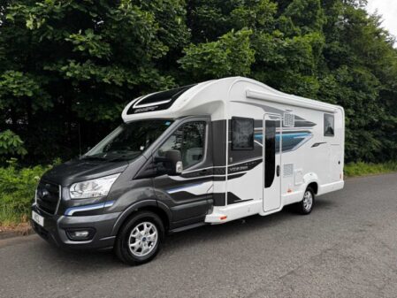 2023 Swift Voyager 584