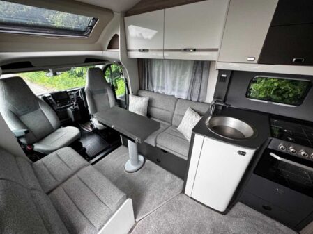 2023 Swift Voyager 584
