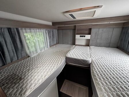 2023 Swift Voyager 584