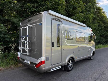 2016 Hymer B544
