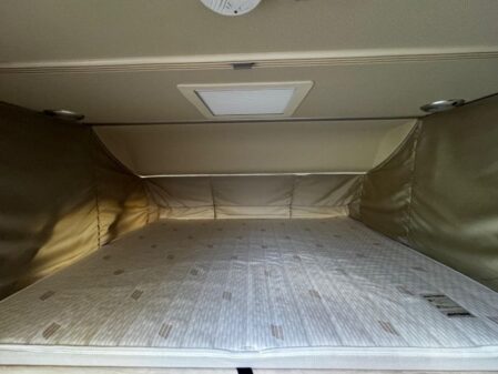 2016 Hymer B544