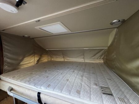2016 Hymer B544