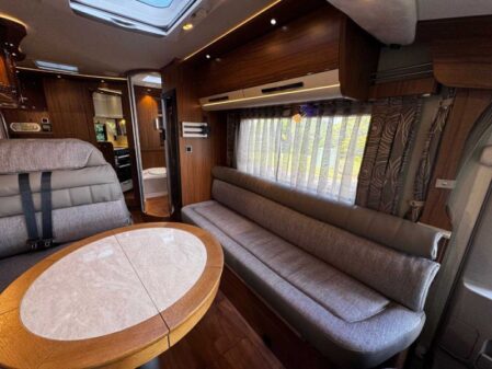 2016 Hymer B544