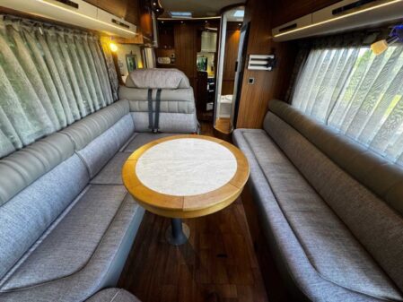 2016 Hymer B544