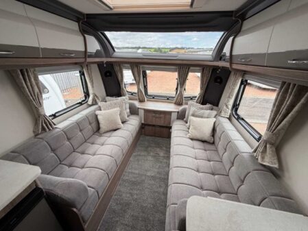 2024 Coachman VIP 460
Incl Mover