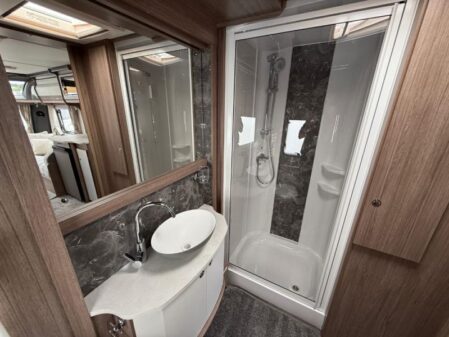 2024 Coachman VIP 460
Incl Mover