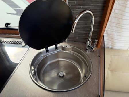 2017 Hymer NOVA 585 GL   ***SVR***