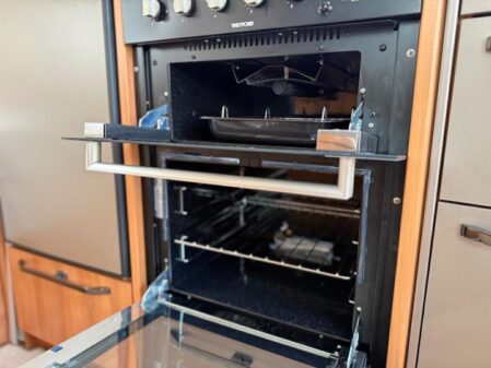 2017 Hymer NOVA 585 GL   ***SVR***