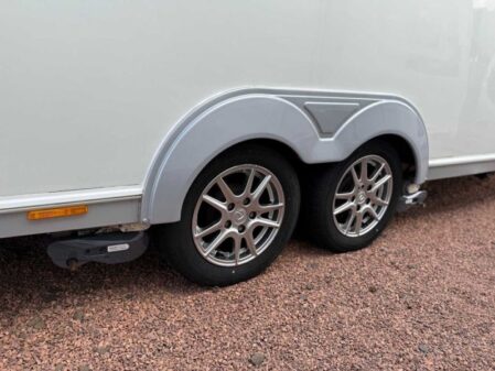 2018 Elddis CHATSWORTH 866