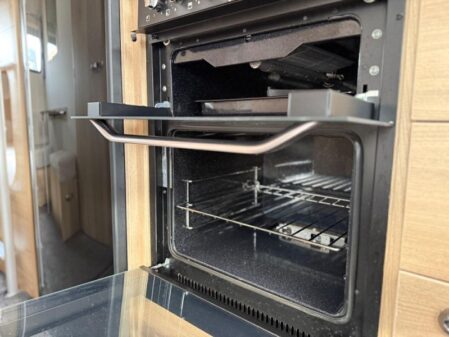 2018 Elddis CHATSWORTH 866