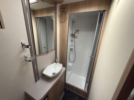 2018 Elddis CHATSWORTH 866