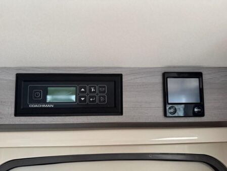 2022 Coachman LUSSO II
Incl AWD Mover