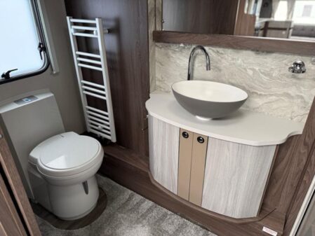 2022 Coachman LUSSO II
Incl AWD Mover