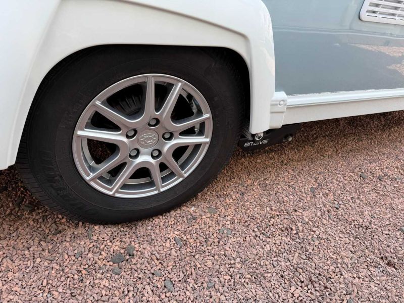 2022 Compass Camino 550