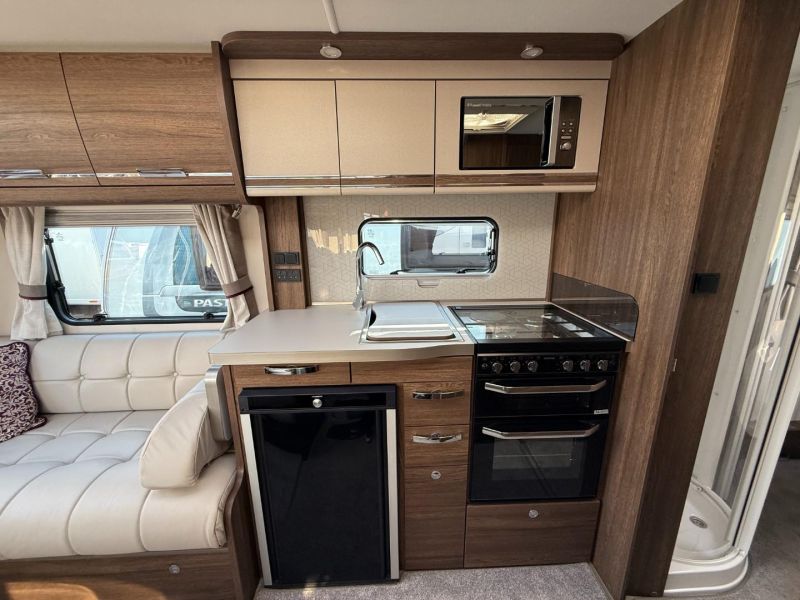 2022 Compass Camino 550