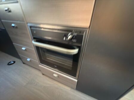 2024 Swift Trekker X Manual