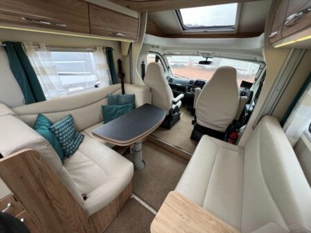 2018 Pilote Essential p716