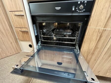 2018 Pilote Essential p716