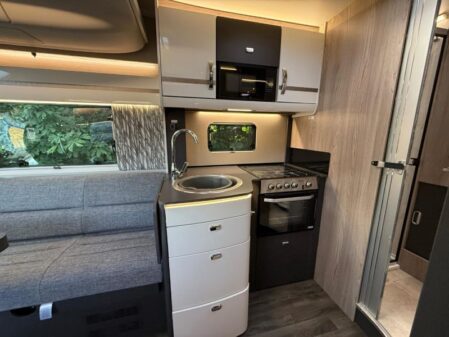 2025 Swift Escape 640