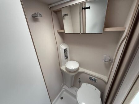 2025 Elddis Autoquest CV40 60th Anniversary Edition
Manual