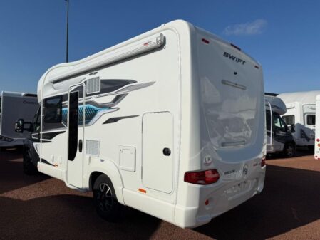 2022 Swift Escape 640