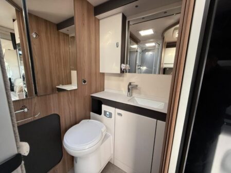 2022 Swift Escape 640