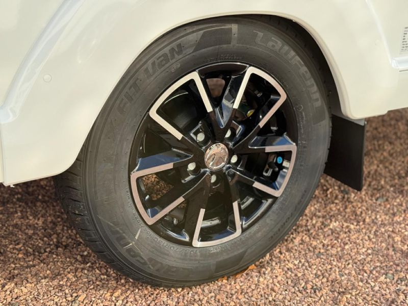 2026 Swift Challenger 390