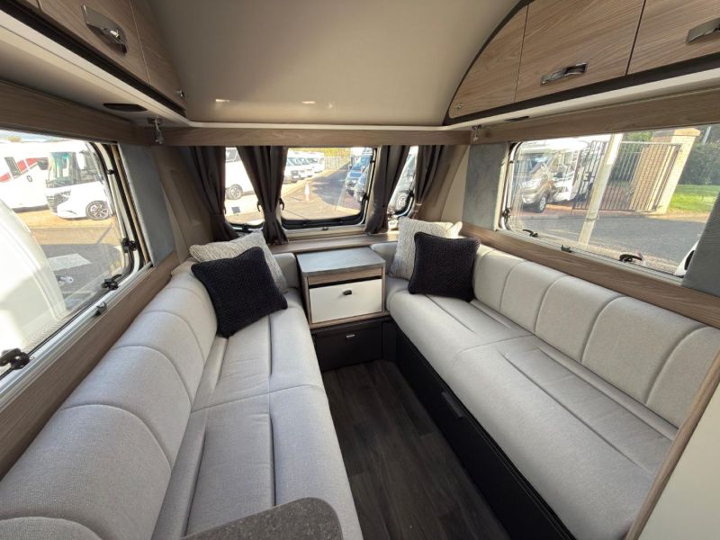 2026 Swift Challenger 390