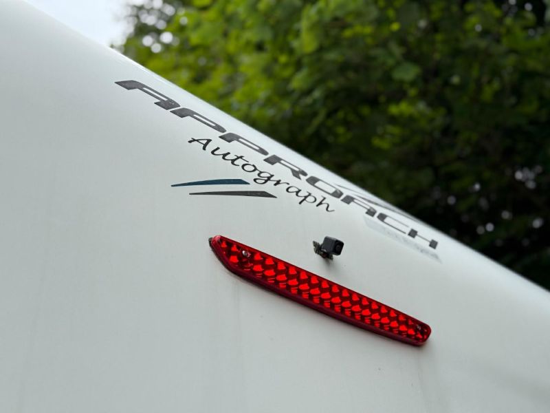 2016 Bailey Approach Autograph 745